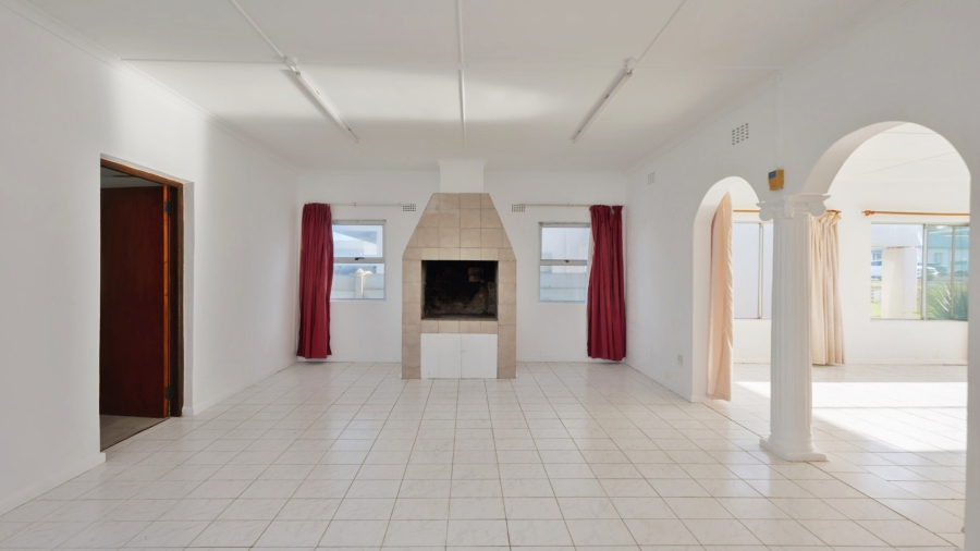 4 Bedroom Property for Sale in Agulhas Western Cape